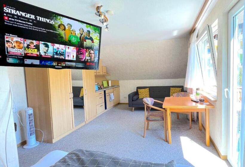 Студио Стандарт с Балконом, Vor Lauter Bäumen B&b