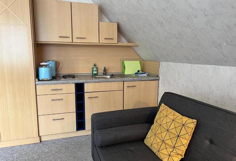 バルコニー付きスタンダードステューディオ, Vor Lauter Bäumen B&b