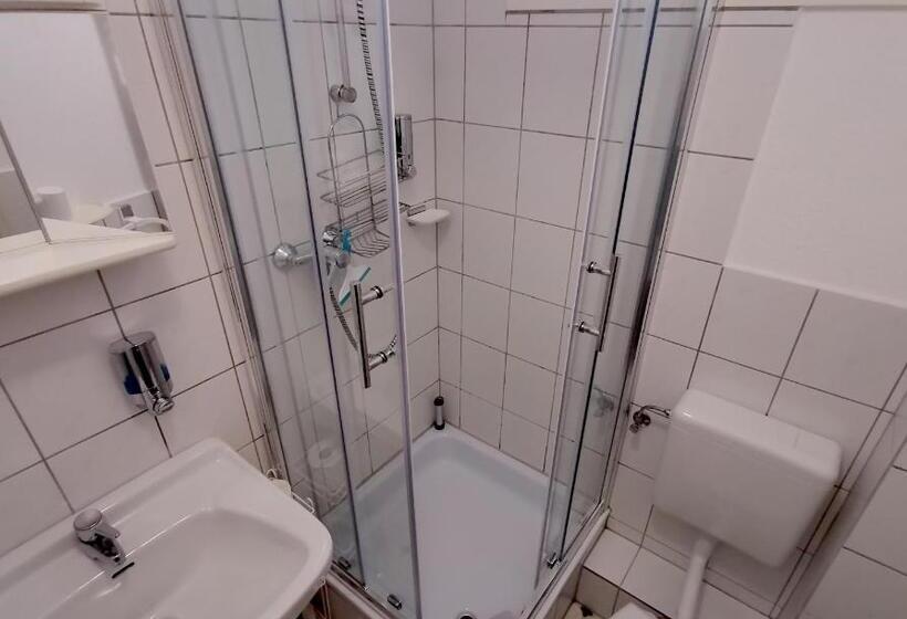 Family Suite, Vor Lauter Bäumen B&b