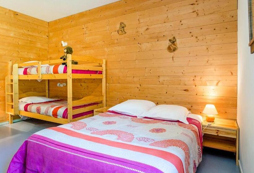 Четырехместный Номер Стандарт, Gite De Pontgibaud