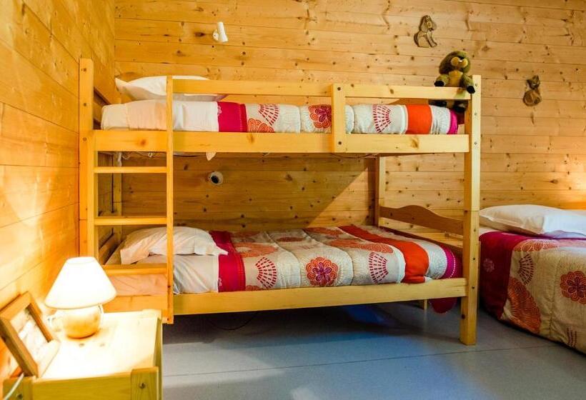 Четырехместный Номер Стандарт, Gite De Pontgibaud