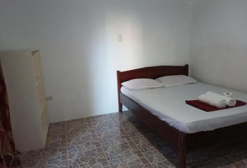 اتاق اکونومی, Nine Clouds Homestyle Accommodation