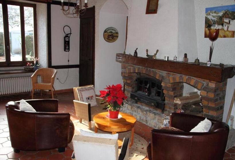 غرفة قياسية, Maison De Marie