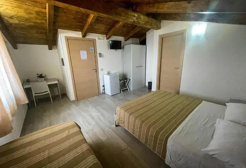 Triple Room Sea View, Tramonti D Oro