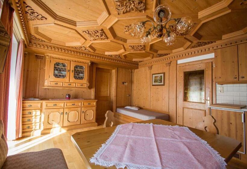 דירת שני חדרים, Mutznhof