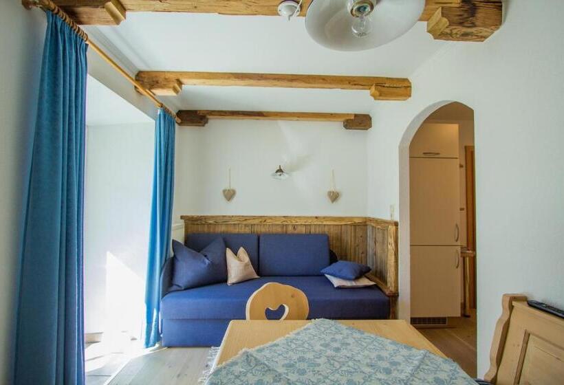 דירת חדר, Mutznhof