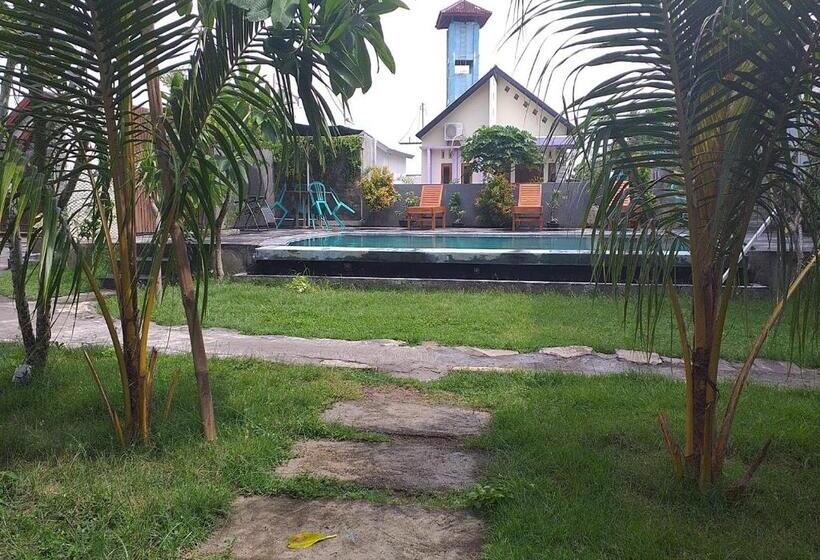 חדר דלוקס נוף לים, Ridho Malik