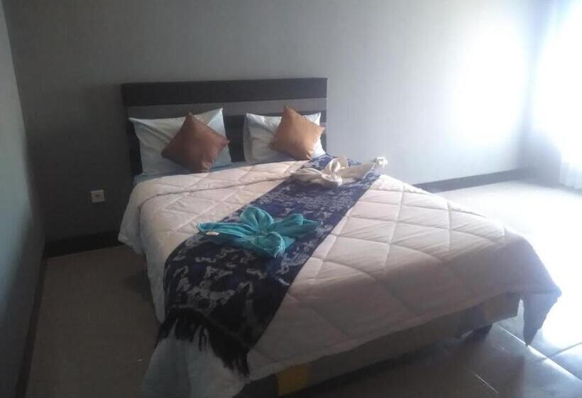 חדר דחוקס עם מיטת קינג, Ridho Malik