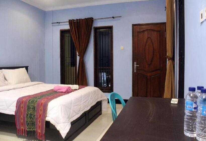 חדר סופריור, Ridho Malik