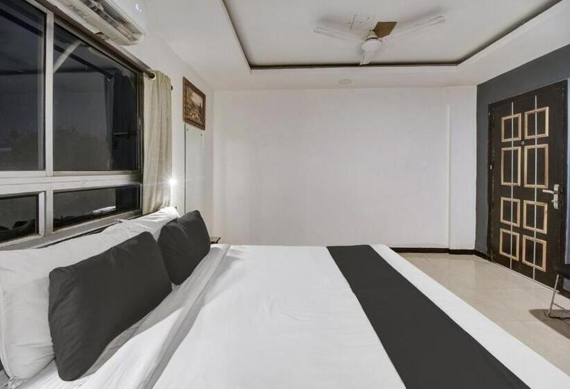 スタンダードルーム, Super Townhouse Hatigaon Near Medicity