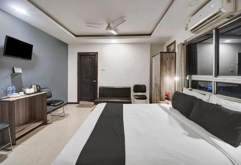 スタンダードルーム, Super Townhouse Hatigaon Near Medicity