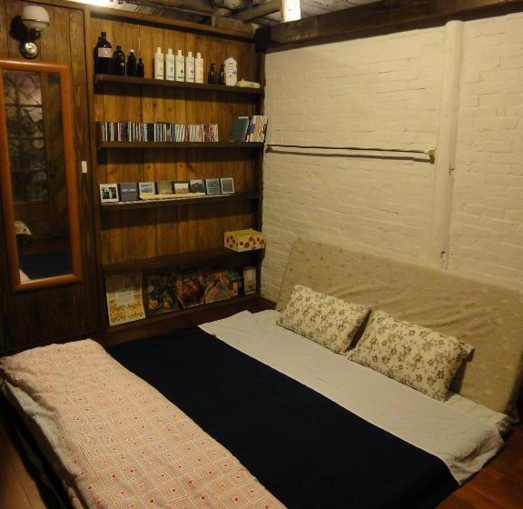 اتاق عادی, Jiufen Aromatherapy B&b