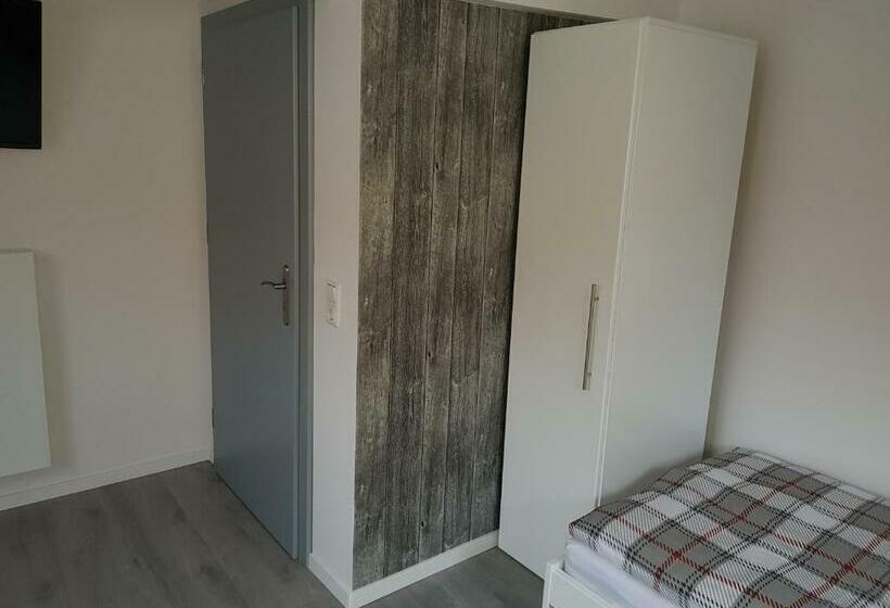 غرفة قياسية, Herberge Lurenbach