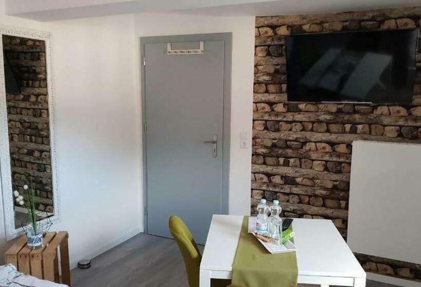 غرفة قياسية, Herberge Lurenbach