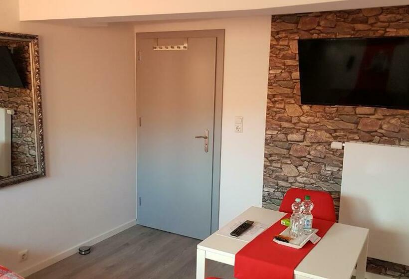 غرفة قياسية, Herberge Lurenbach