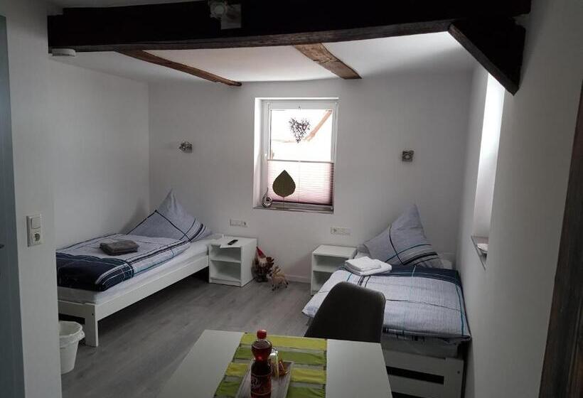 غرفة قياسية, Herberge Lurenbach