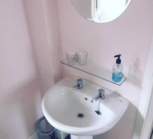 标准间, Fraser House