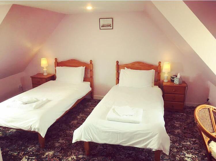 标准间, Fraser House