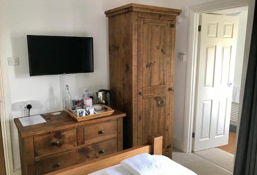 スタンダードルーム, Oystercatcher