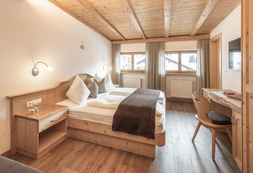 带大床的标准间, Villa David Dolomites