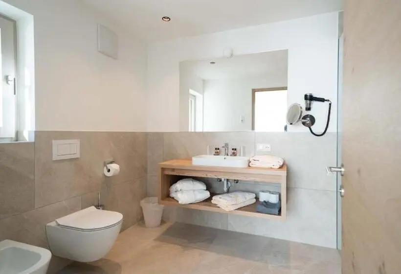 マウンテンビューデラックスルーム, Villa David Dolomites