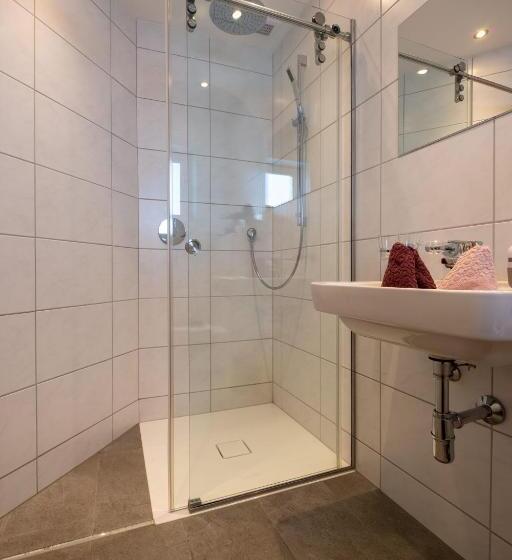 Deluxe Rum, Pension Garni Hochmoos