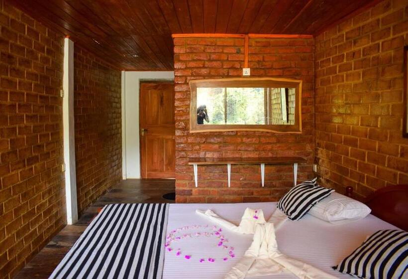 Deluxe room with river view, Rafters Retreat