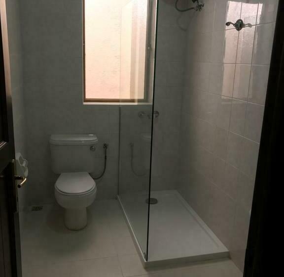 استودیوی استاندارد, The Triton