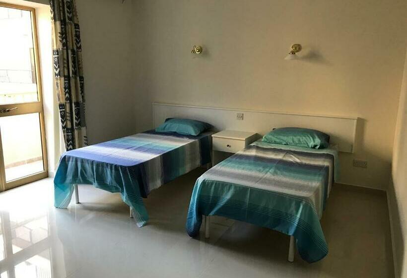 آپارتمان 1 خوابه, The Triton