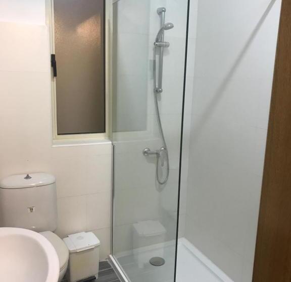 استودیوی استاندارد, The Triton