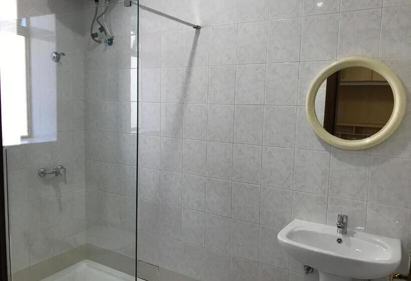 آپارتمان 1 خوابه, The Triton