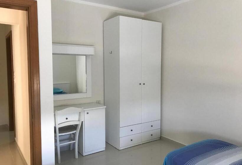 آپارتمان 1 خوابه, The Triton