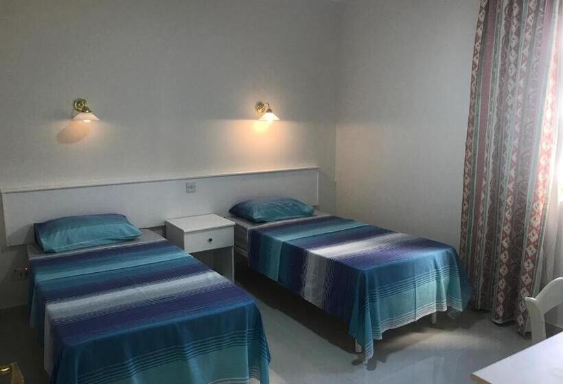 آپارتمان 1 خوابه با بالکن, The Triton