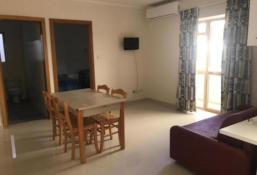 آپارتمان 1 خوابه با بالکن, The Triton