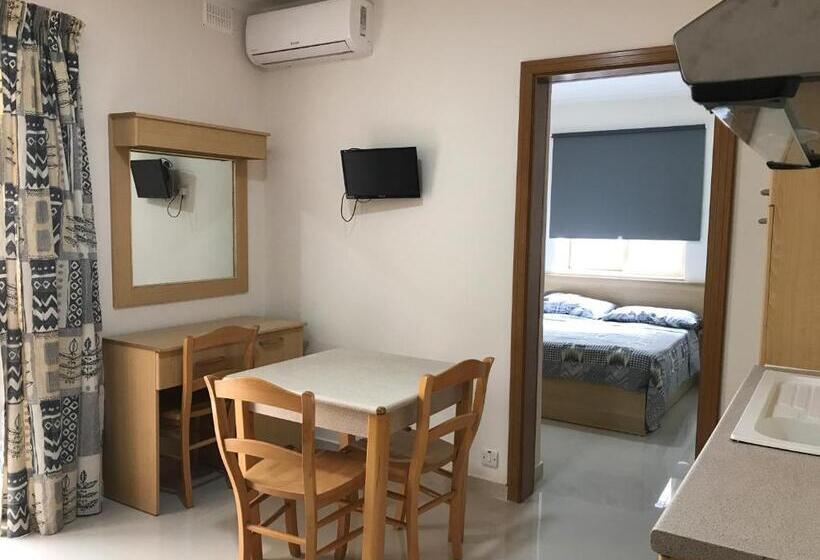 آپارتمان 1 خوابه, The Triton