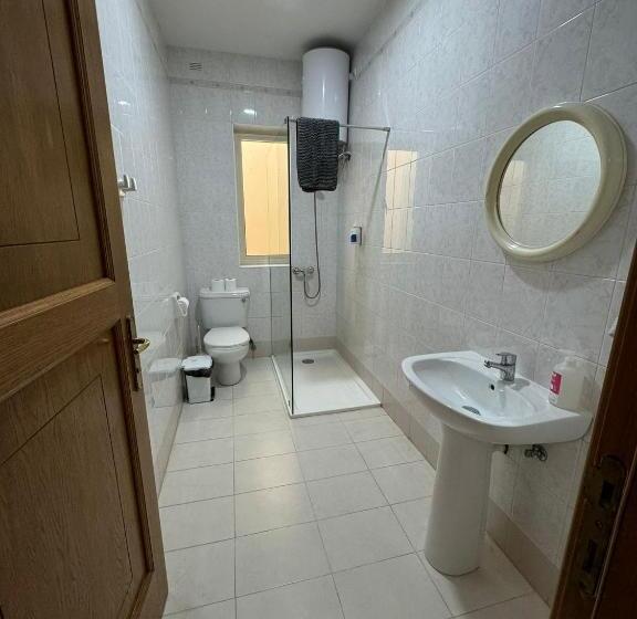 آپارتمان 1 خوابه, The Triton