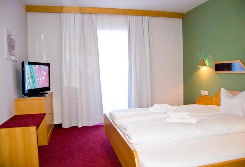 סוויטה משפחתית, Alpenfriede