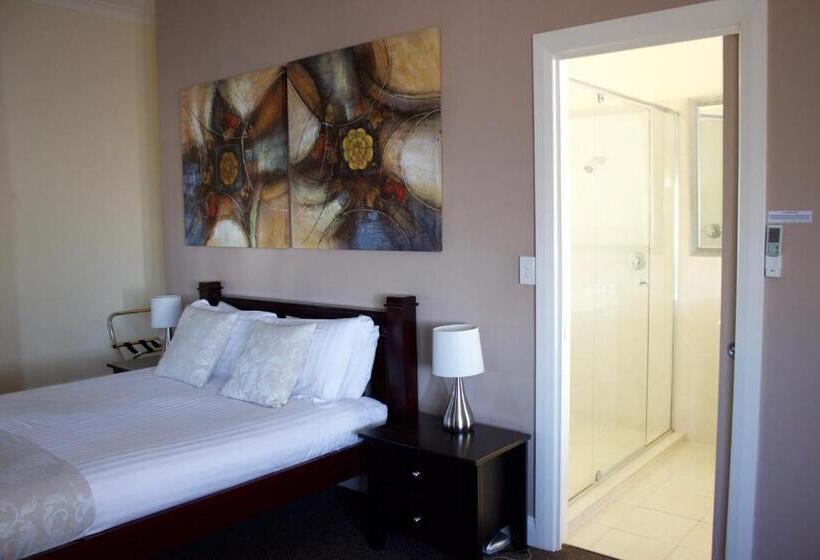 סוויטת סופריור, Balcony On Sixth Lodge