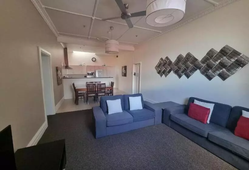 Executive-sviitti, Balcony On Sixth Lodge