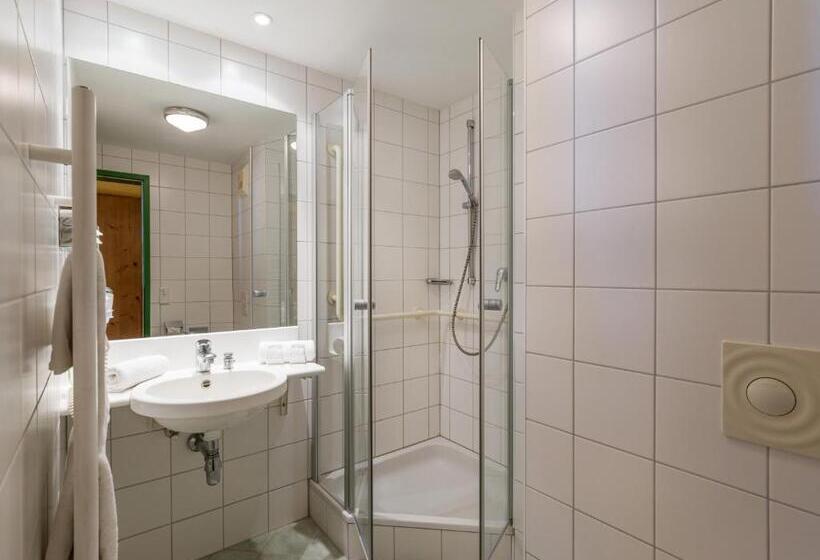 Номер Basic, Das Rotspitz Adults   Only