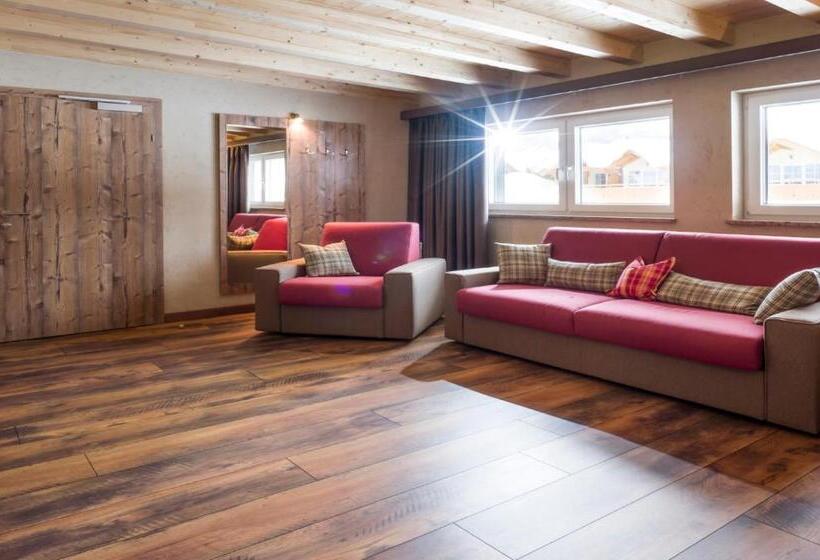 Полулюкс, Das Rotspitz Adults   Only