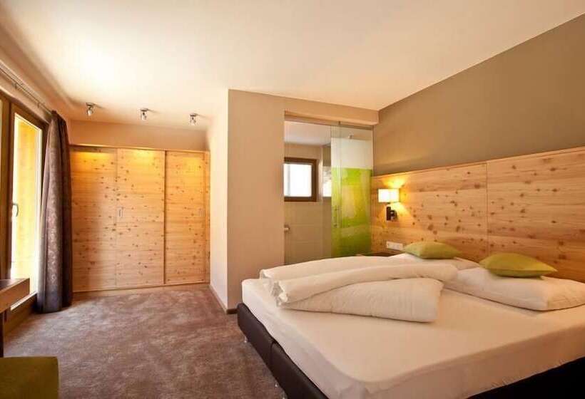 バルコニー付きスタンダードルーム, Bäckelar Wirt Superior