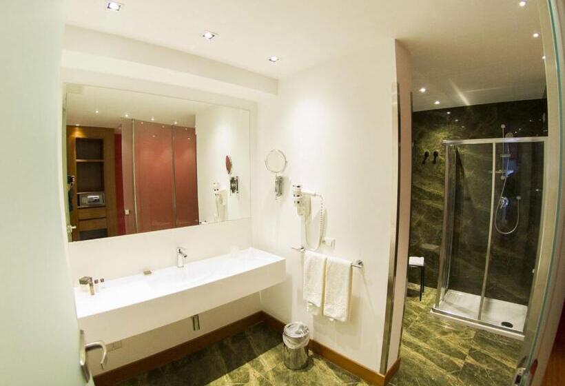 スーペリアファミリールーム, Catania International Airport