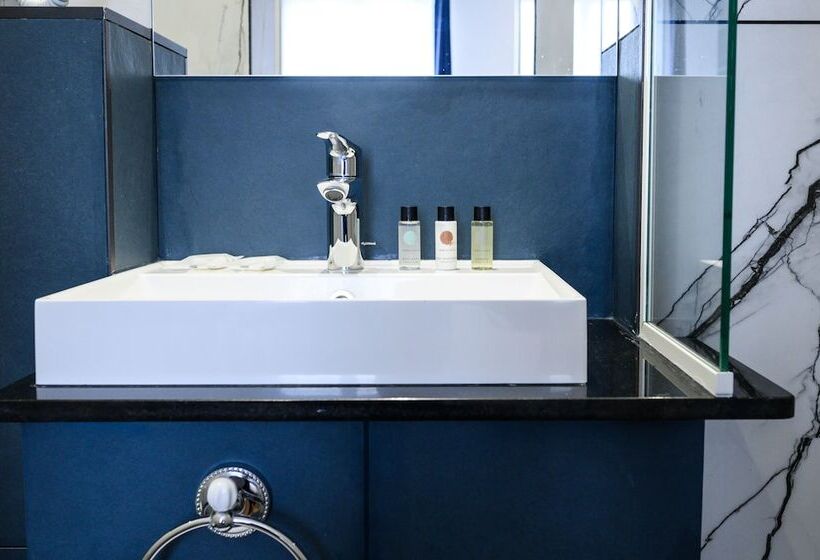 スタンダードトリプルルーム, D Alsace