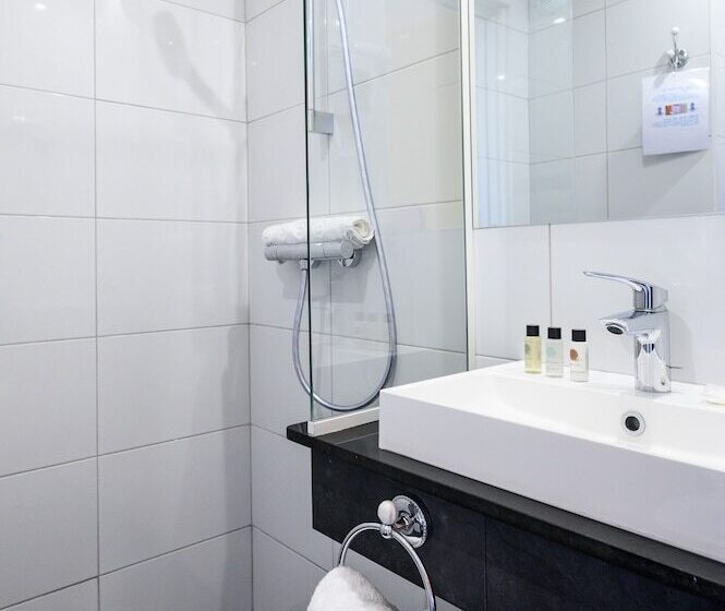 スタンダード４人部屋, D Alsace