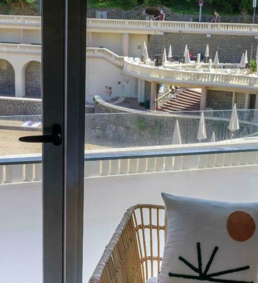 غرفة قياسية مطلّة علي البحر, Hôtel De La Plage