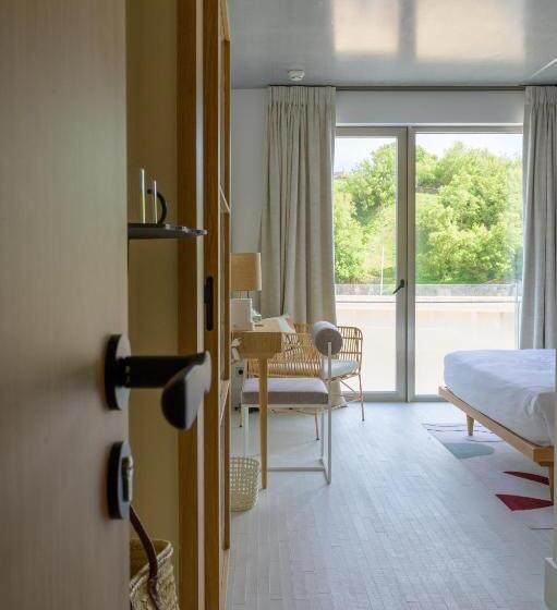 غرفة قياسية مطلّة علي البحر, Hôtel De La Plage