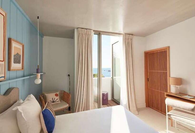 غرفة قياسية مطلّة علي البحر مزوَّدة بشُرفة, Hôtel De La Plage