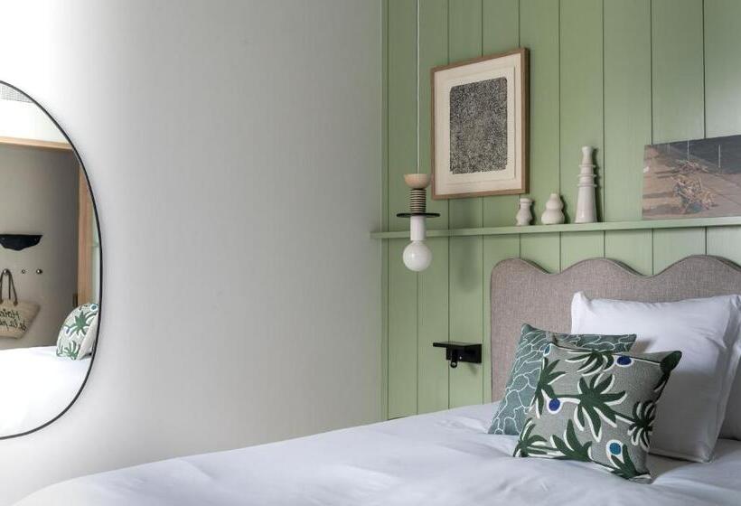 غرفة قياسية مطلّة علي البحر مزوَّدة بشُرفة, Hôtel De La Plage