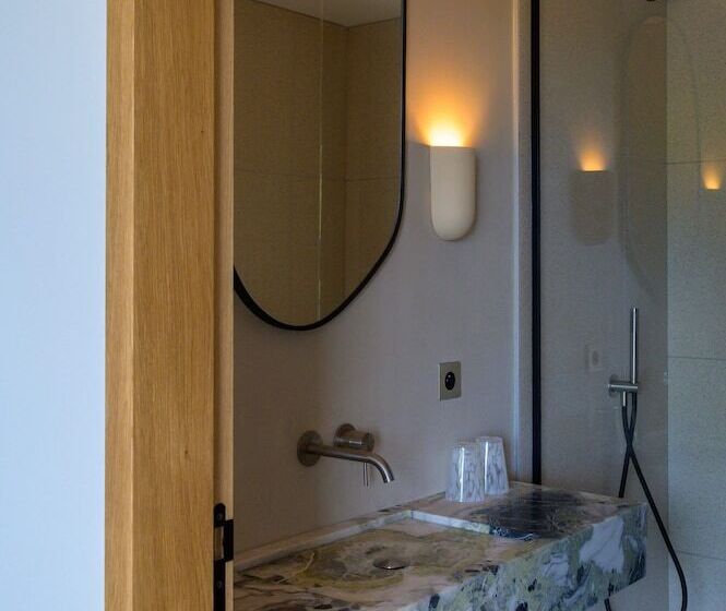 غرفة قياسية مطلّة علي البحر, Hôtel De La Plage